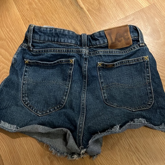 Lee dark denim jean shorts - Picture 5 of 5